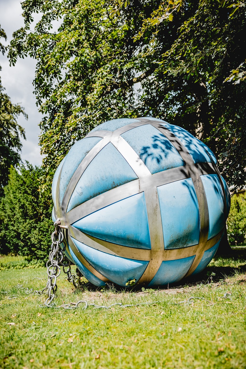 Gefangenes Blau - Skulpturenpfad Bad Steben, Sehenswürdigkeit