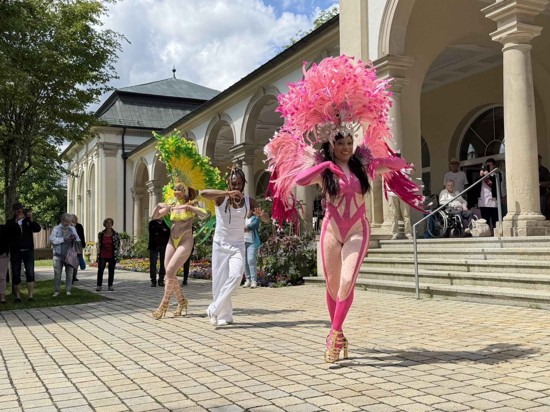 Samba Tänzer Kurparkfest Bad Steben